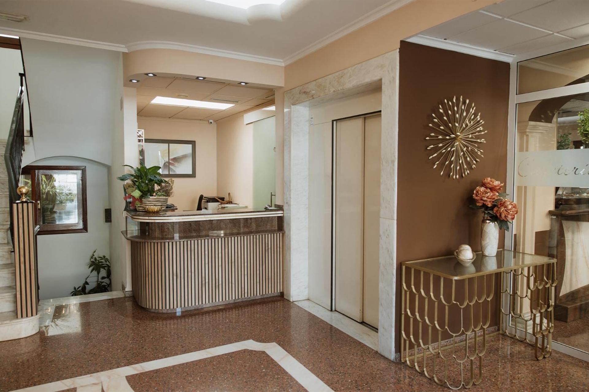 Anna Hotel