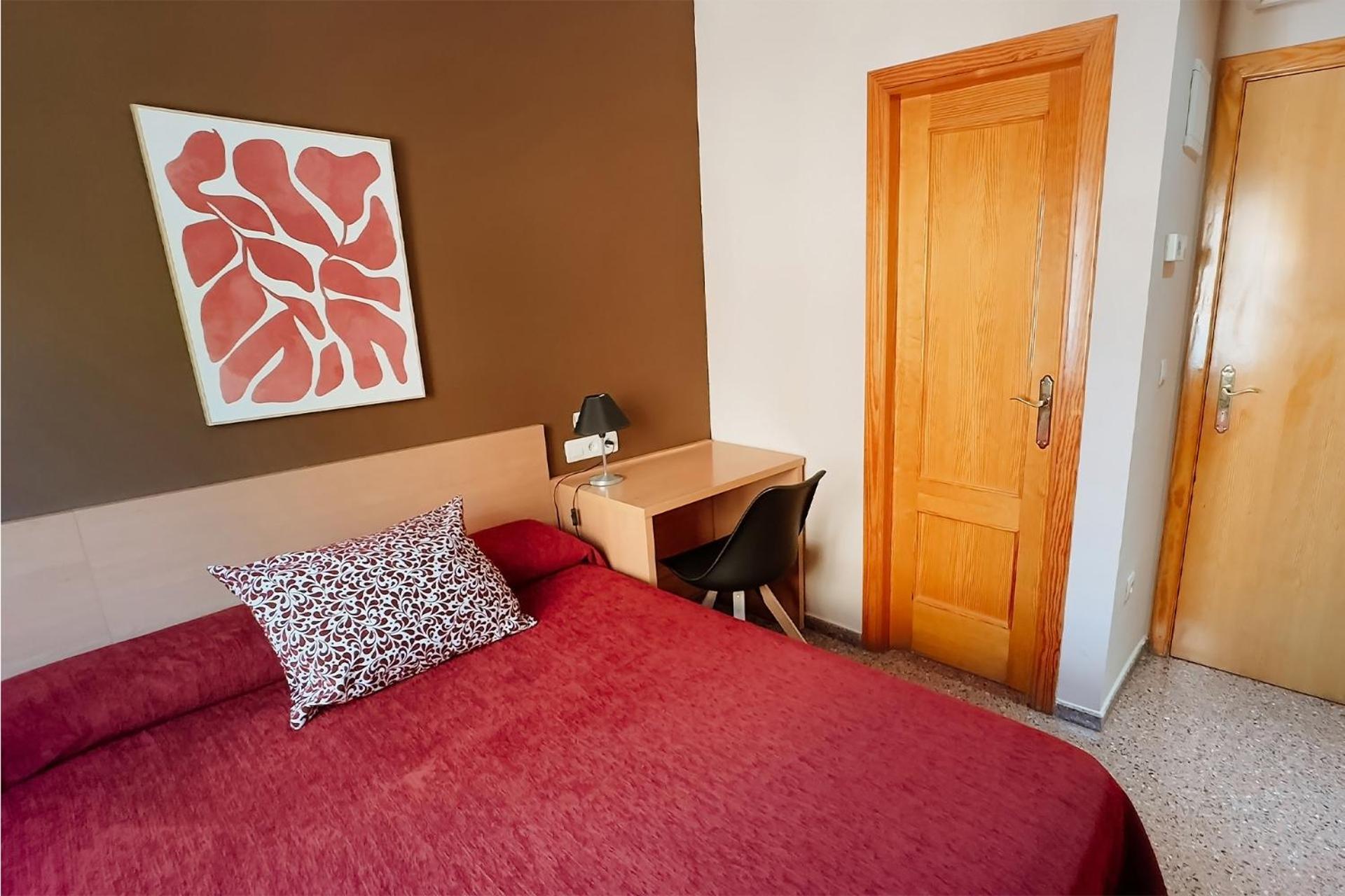 Anna Hotel 2*