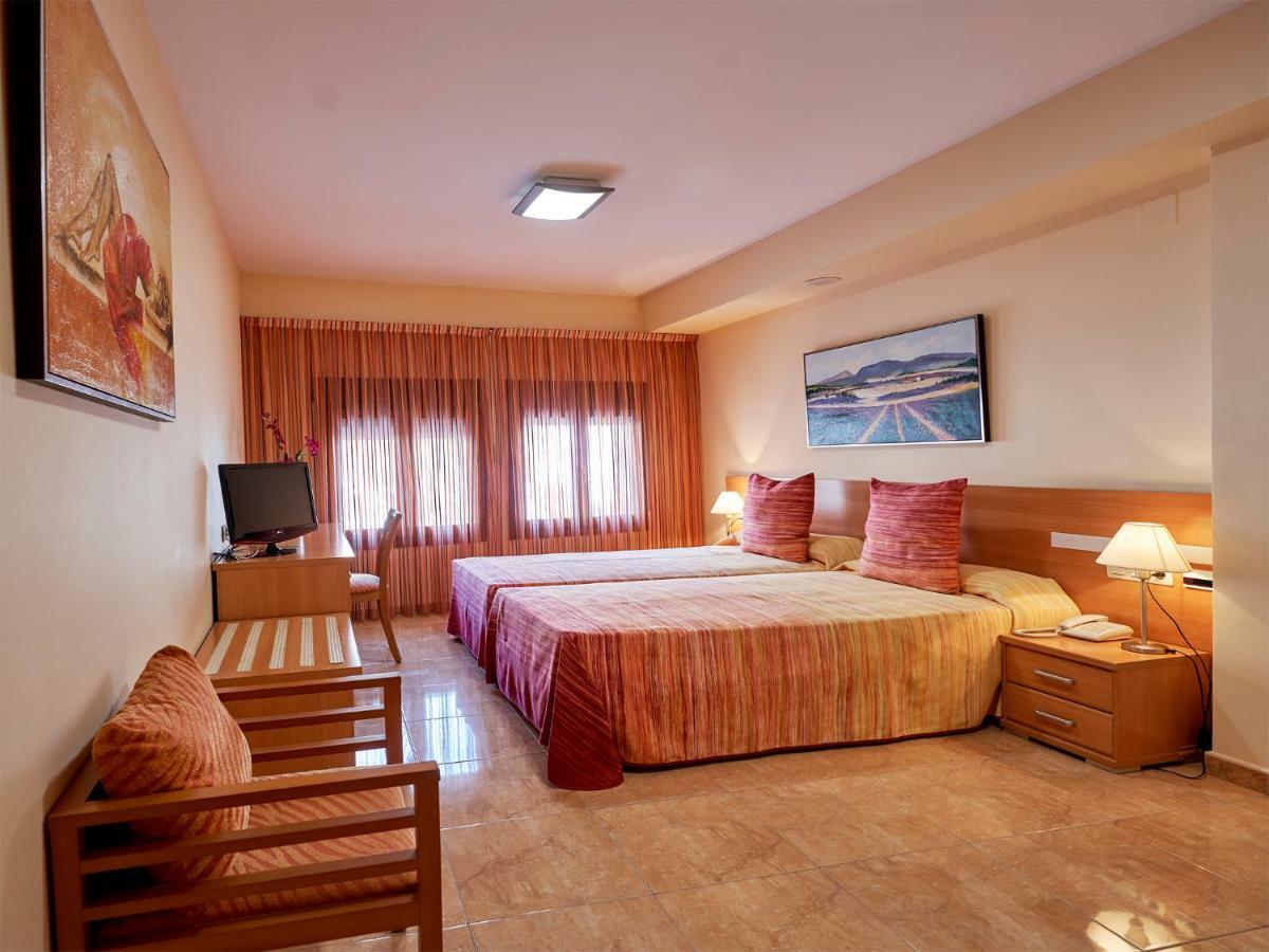 Anna Hotel 2*