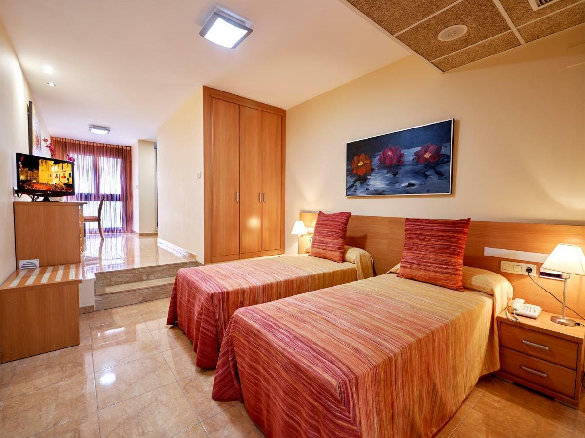 Anna Hotel 2*